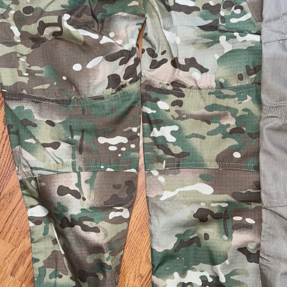 NWT Tactical Pants Khaki & Camo Medium - Picture 9 of 13